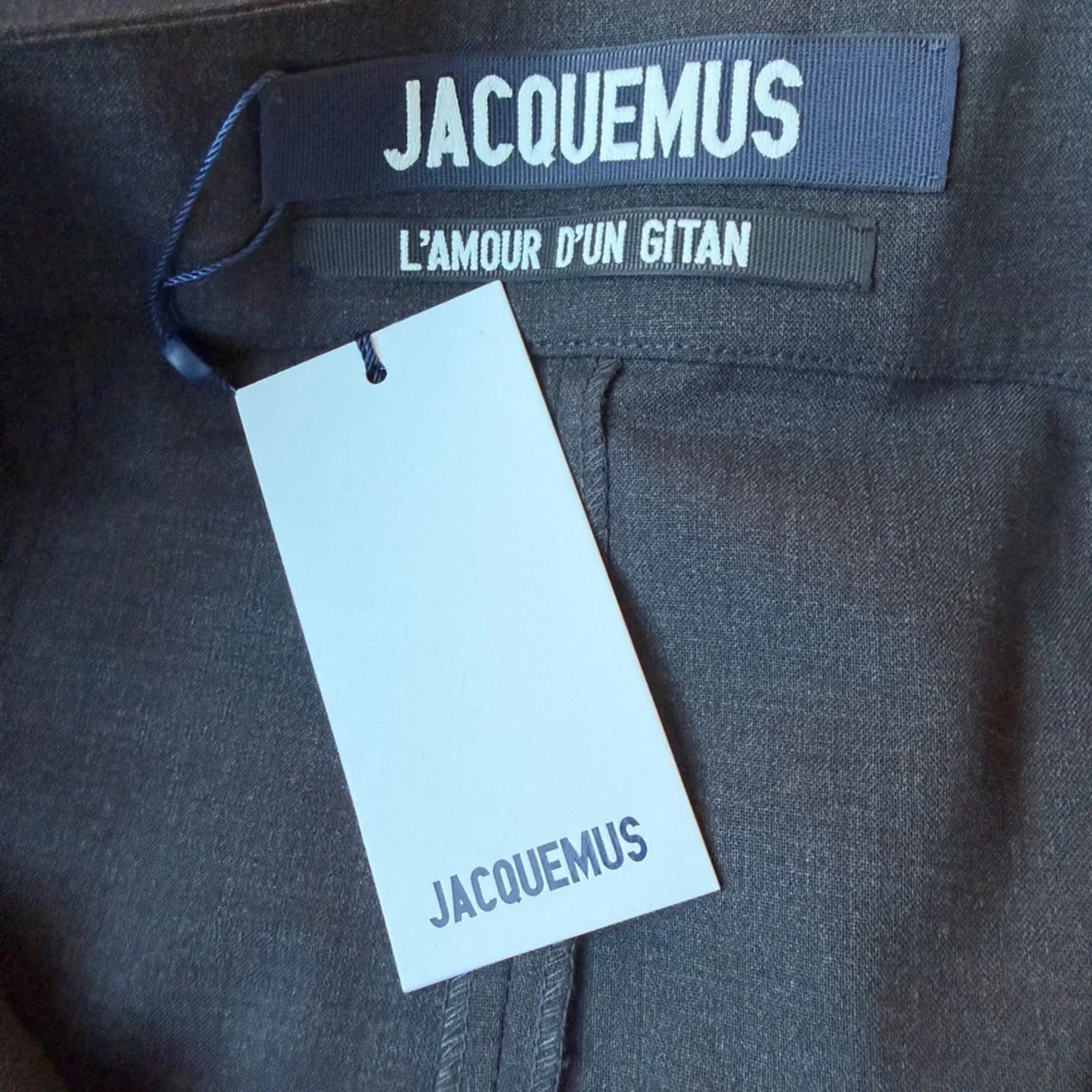 New! JACQUEMUS • Le Corsaire Fronce Trouser Pants in Dark Grey - Picture 12 of 16